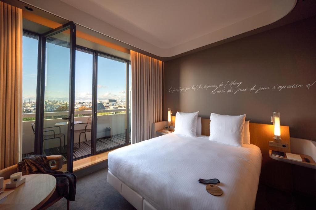 Suite Eiffel room - Image 3