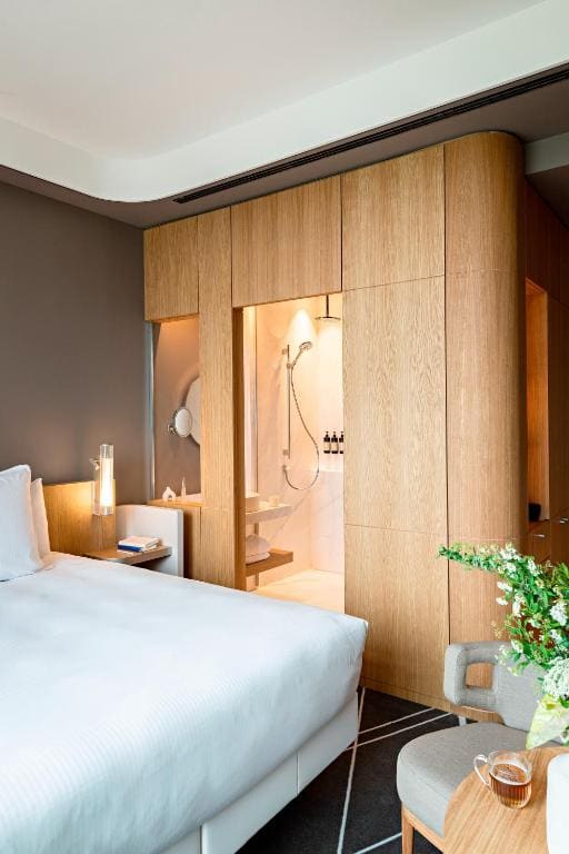 Suite Eiffel room - Image 1