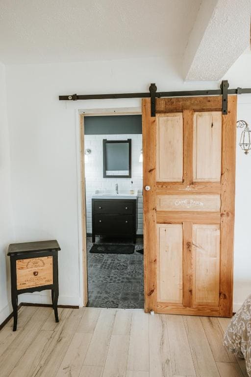 Double Room with Private Bathroom room - Image 2