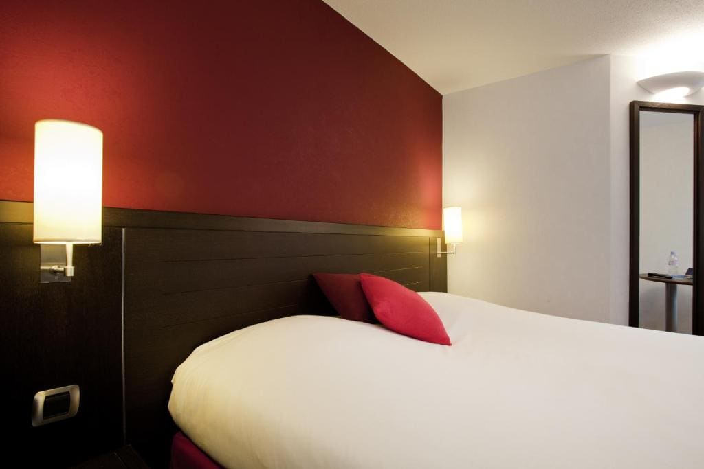 Standard Double Room - Breakfast included room - Image 3