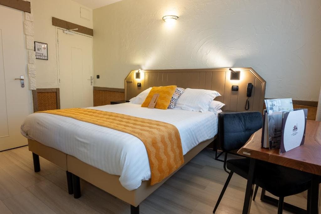 Standard Double Room room - Image 3