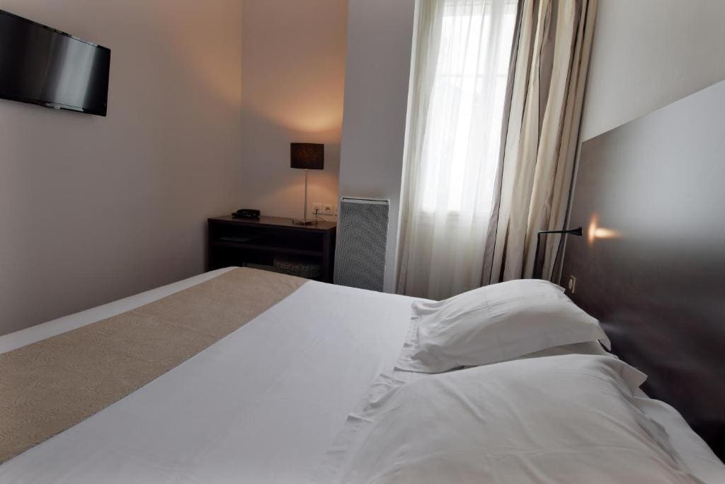 Medium Double Room room - Image 1
