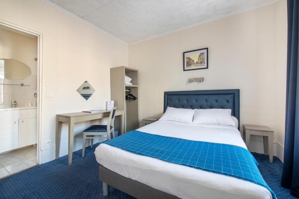 Family Room room - Image 1