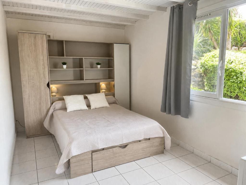Apartment - Ground Floor room - Image 2