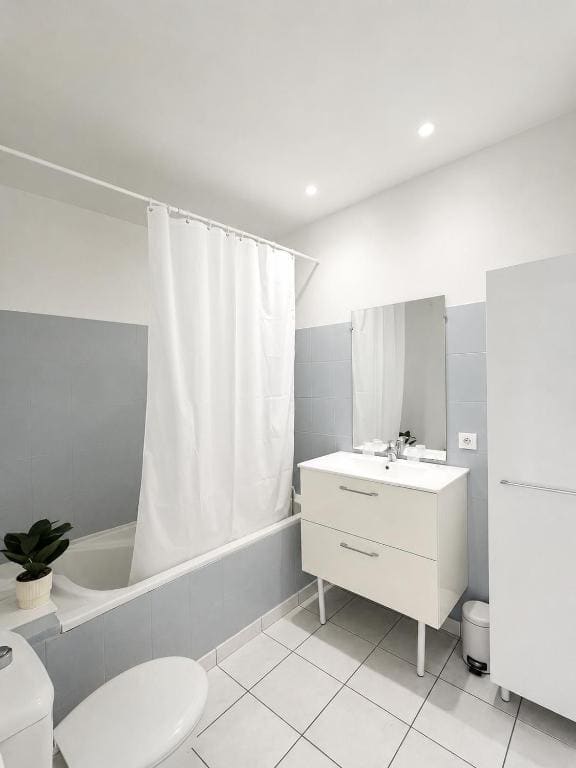Apartment - Ground Floor room - Image 1