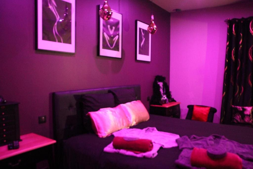 Suite with Hot Tub room - Image 1