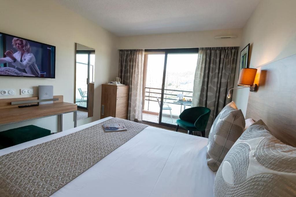 Privilege Double or Twin Room with Balcony room - Image 1