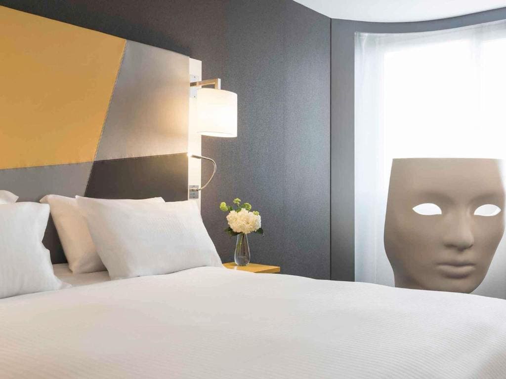 Classic Queen Room room - Image 2