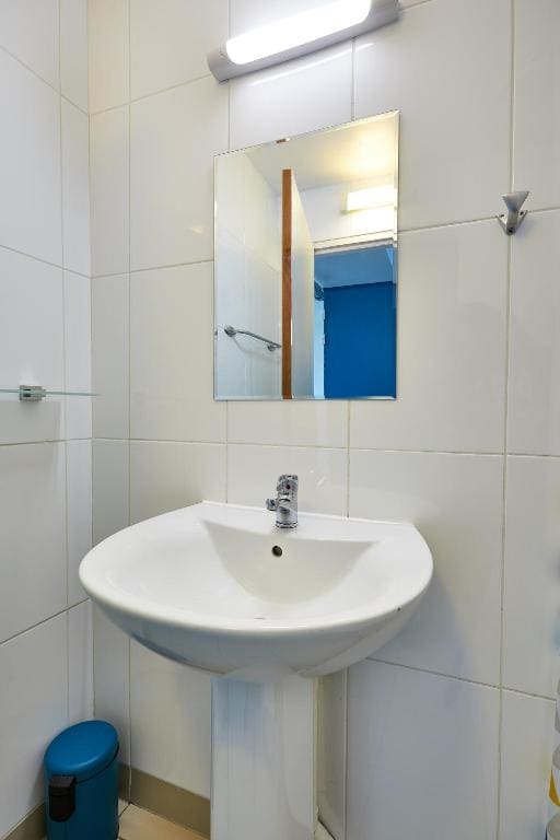 Double Room Ensuite room - Image 2