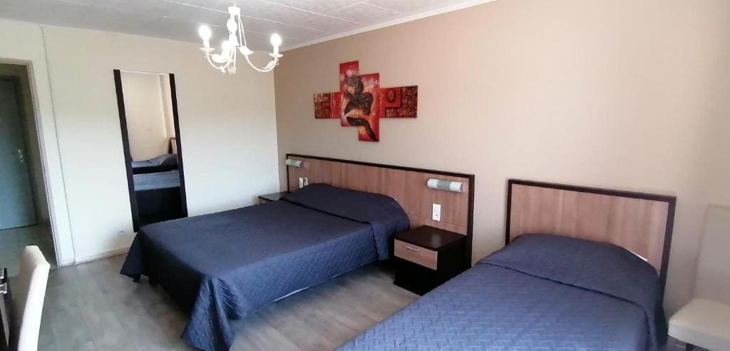 Standard Triple Room room - Image 3