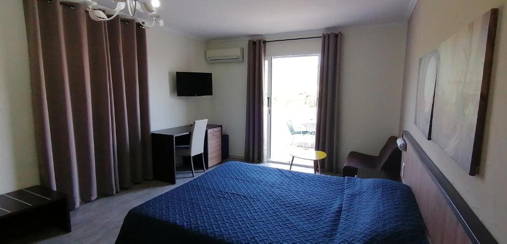 Superior Double Room room - Image 2