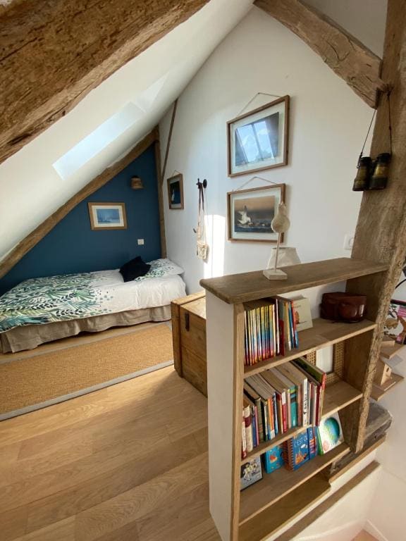 Deluxe Family Suite room - Image 1