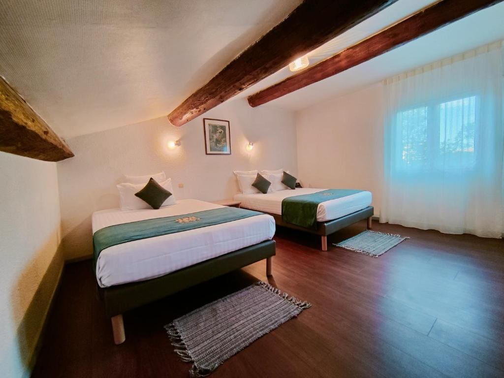 Family Room with Bath room - Image 2
