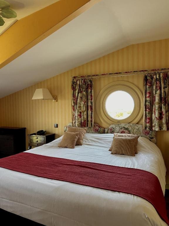 Suite Deluxe room - Image 3