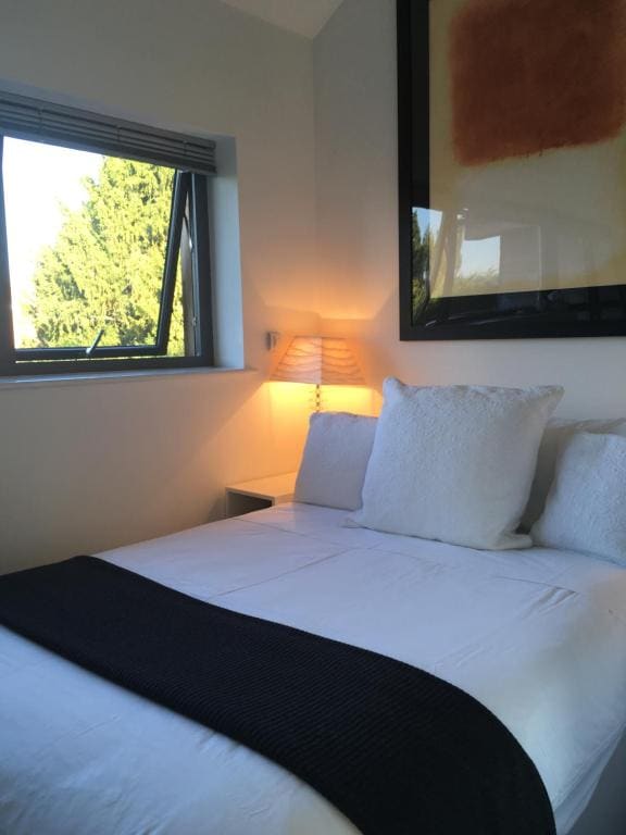 Double Room with Balcony room - Image 2