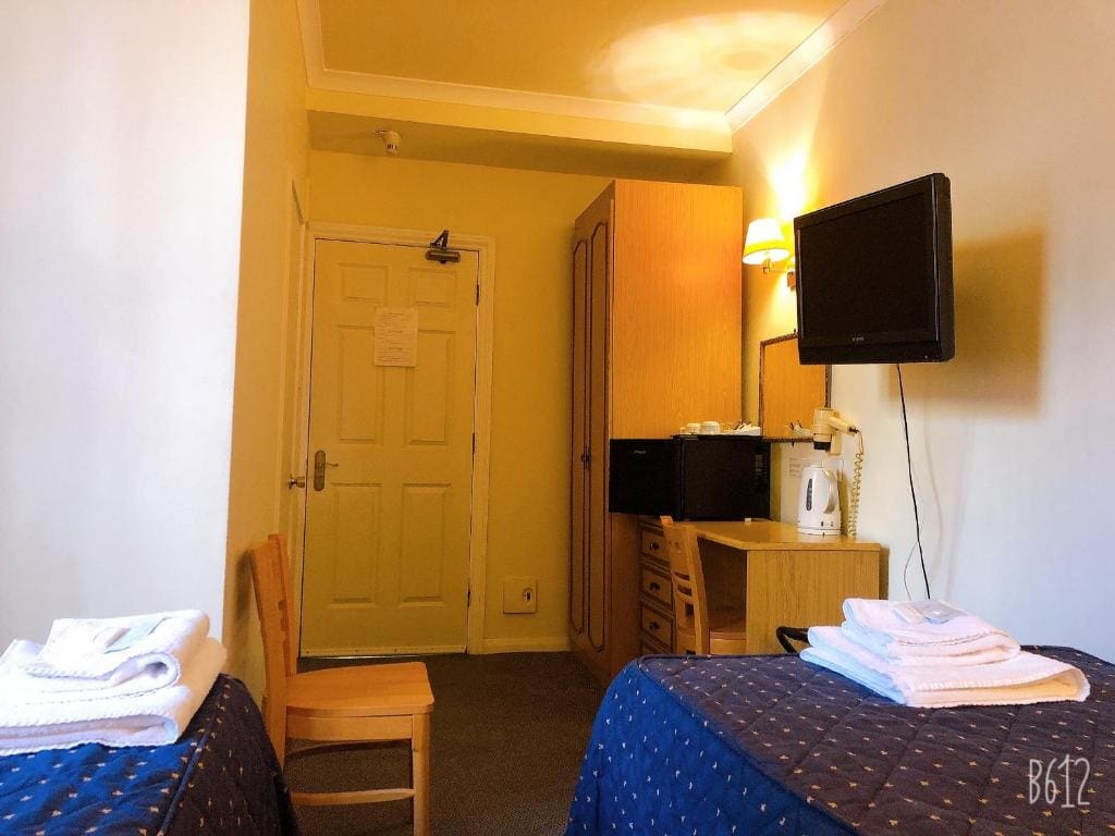 Twin Room room - Image 3