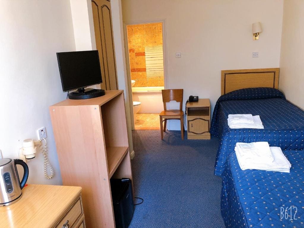 Twin Room room - Image 2