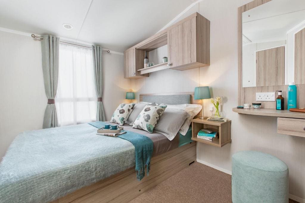 Mobile Home room - Image 1