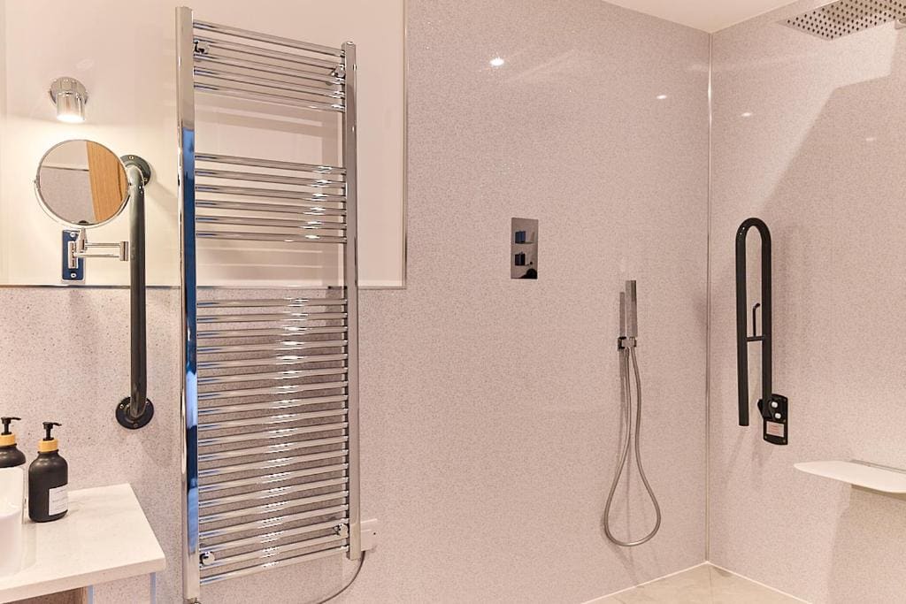 King Room - Disability Access room - Image 1