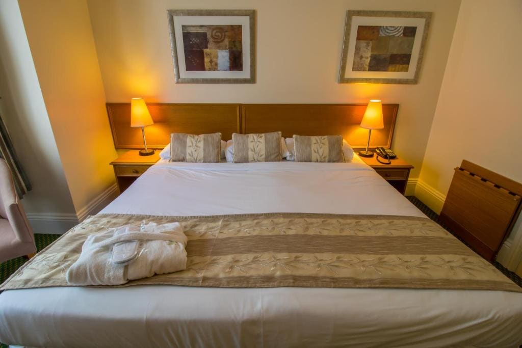 Executive King Room room - Image 2