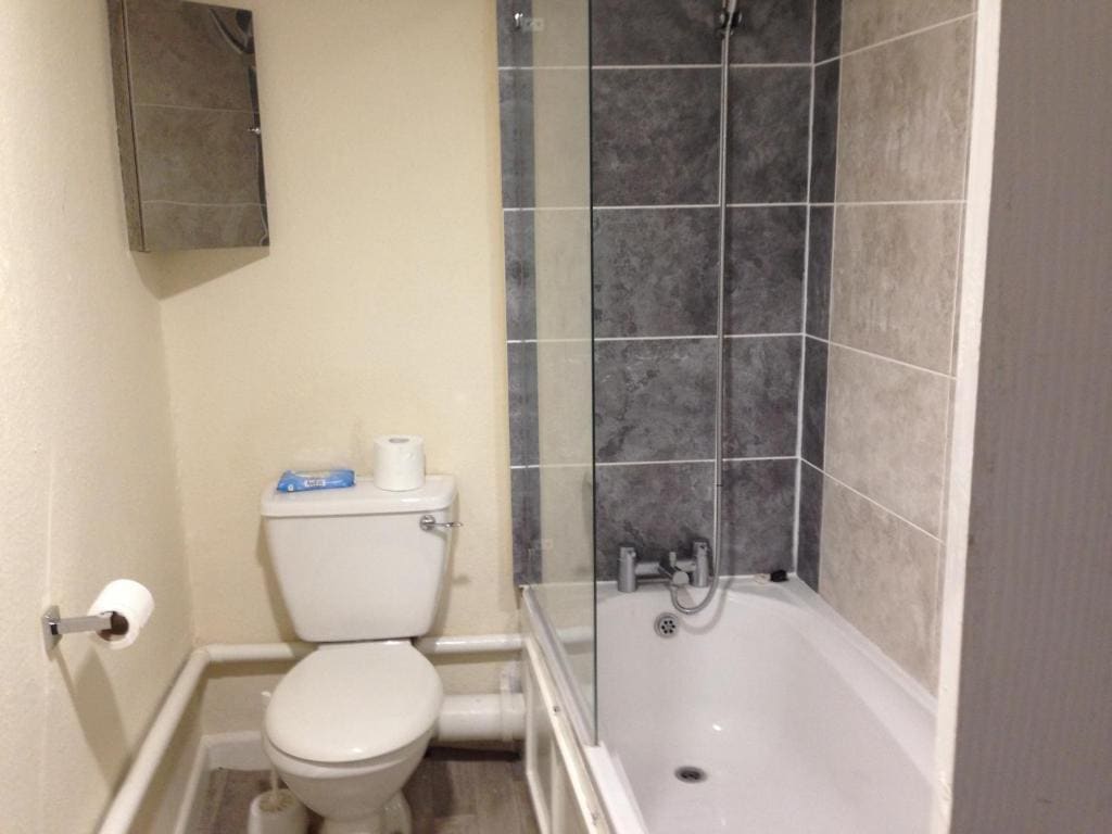 Budget Single Room room - Image 2
