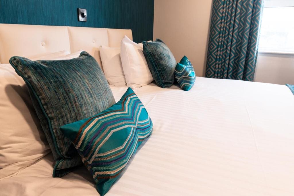 Classic Twin Room room - Image 2