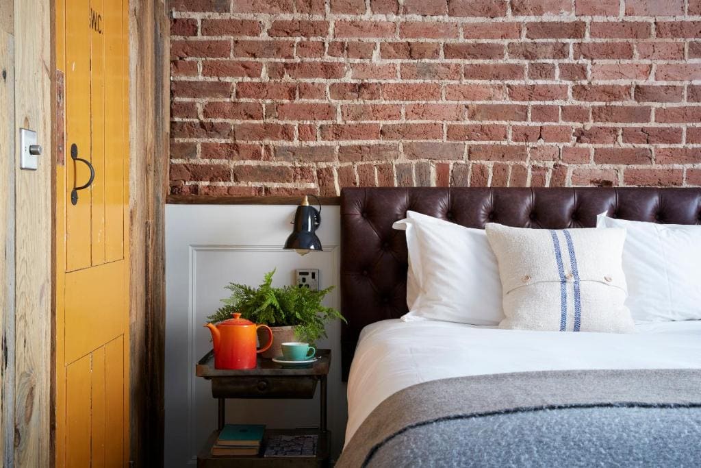 Comfy Double or Twin Room with Sofa bed room - Image 2