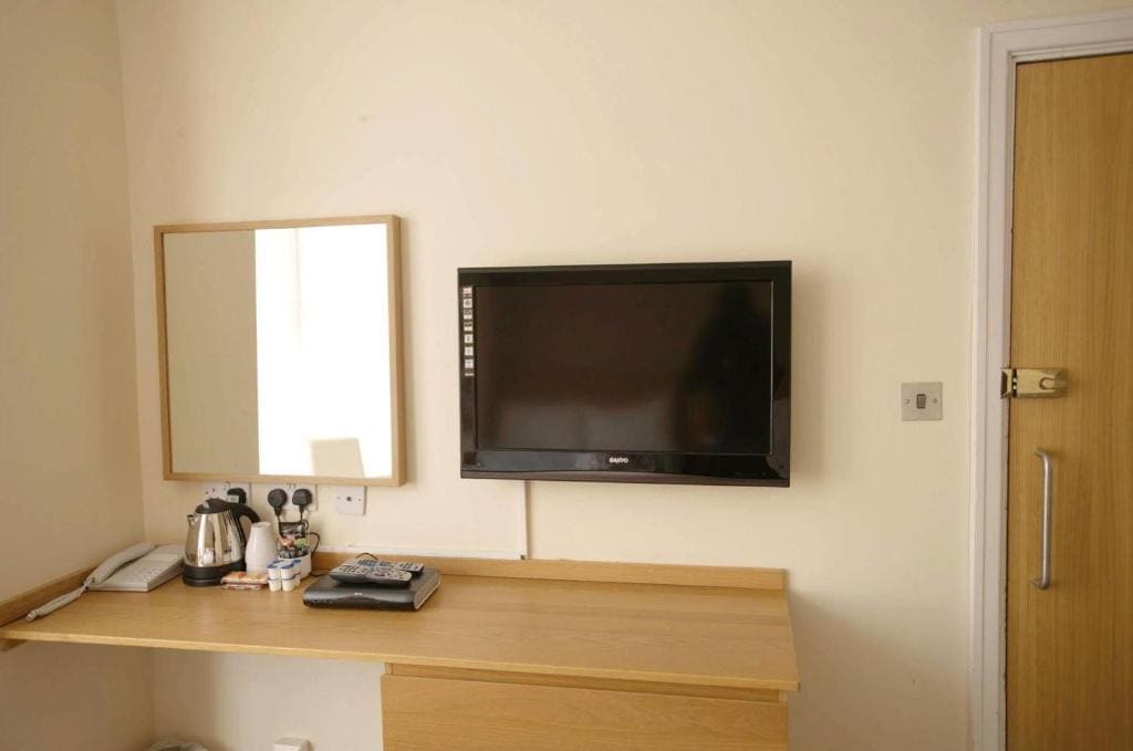 Triple Room - Disability Access room - Image 1