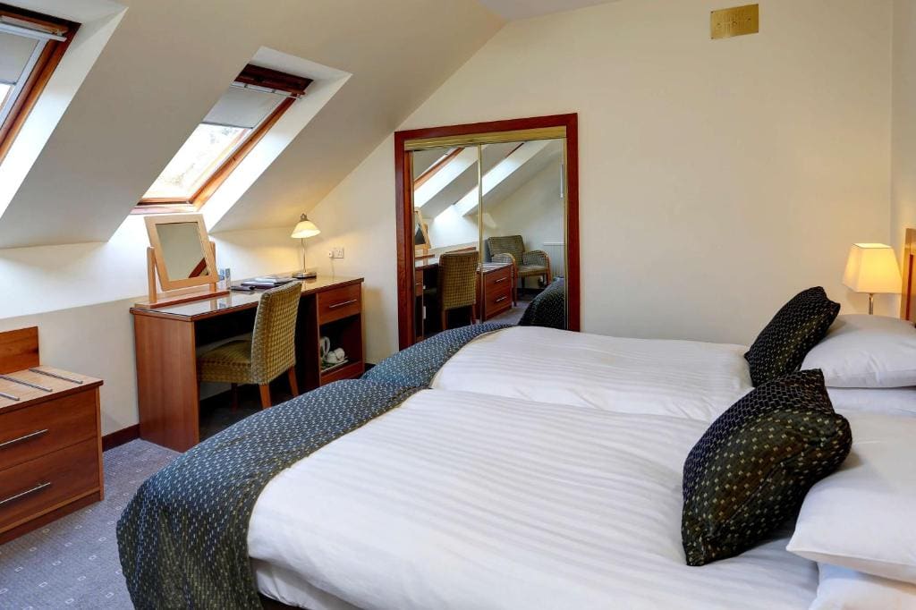 Standard Twin Room - Non-Smoking room - Image 2