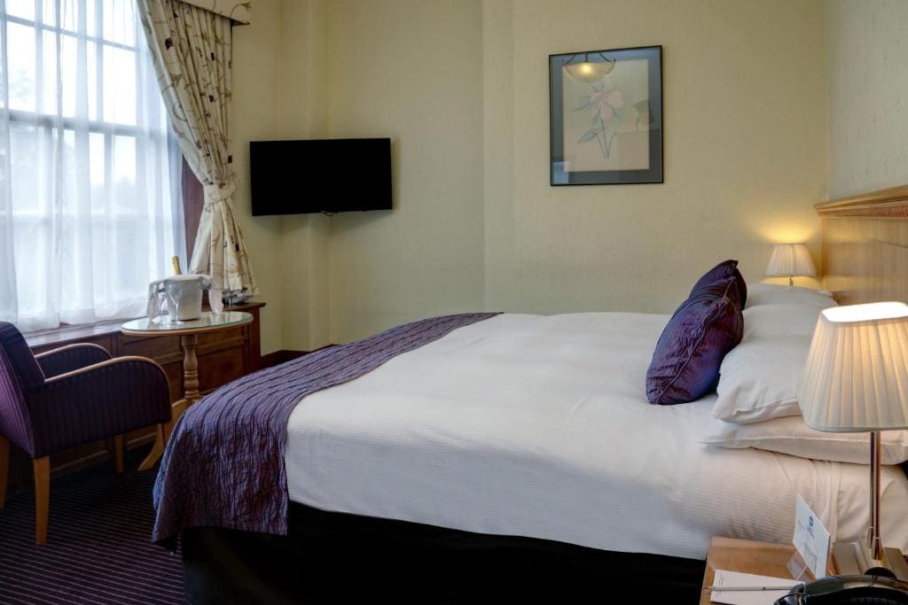 Deluxe Room room - Image 2