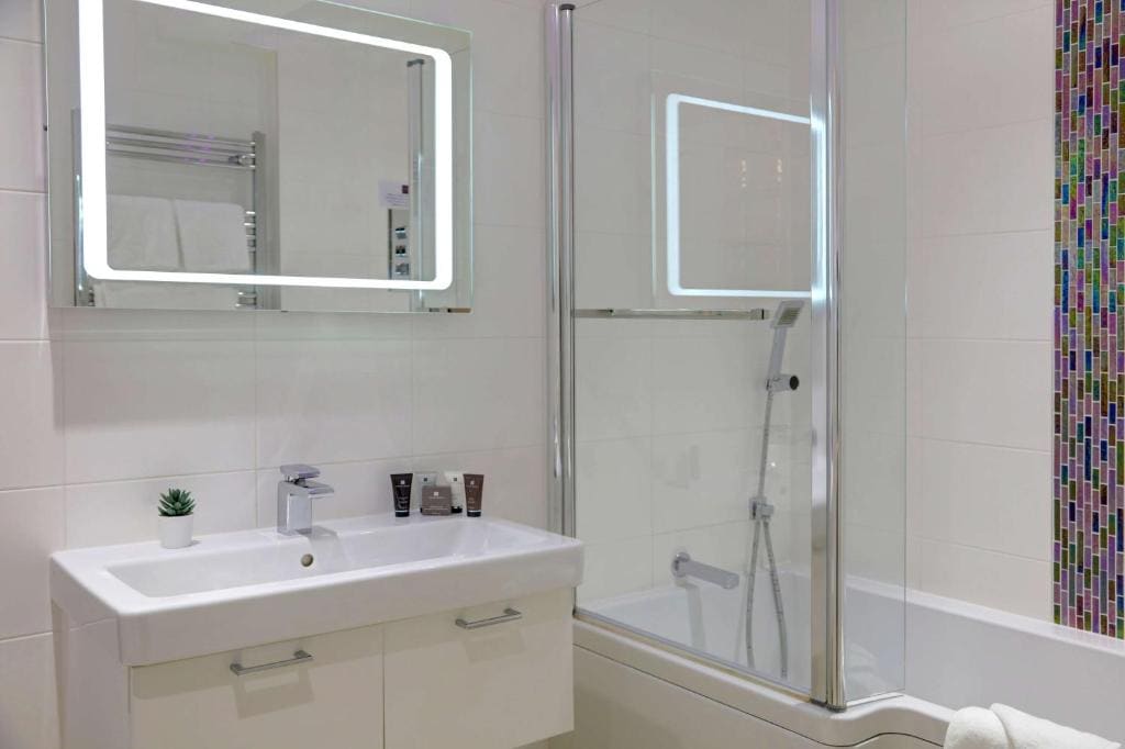 Superior King Room - Non-Smoking room - Image 2