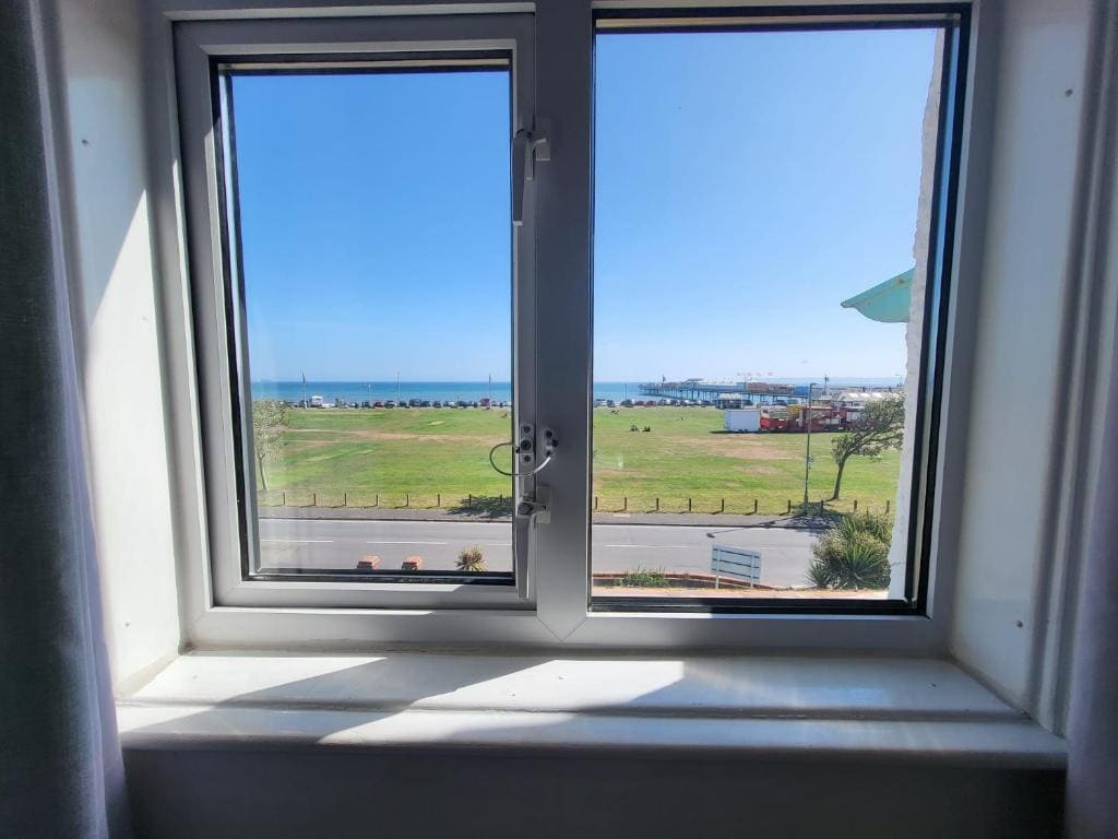 Standard Triple Room with Sea View room - Image 1