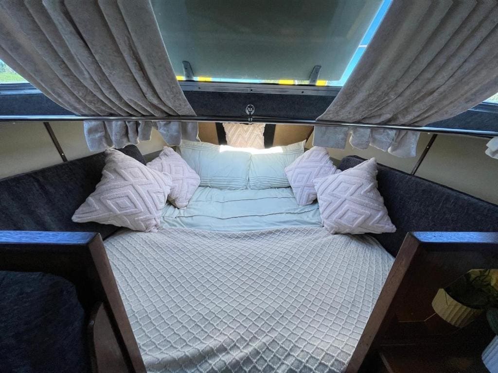 Mobile Home room - Image 1