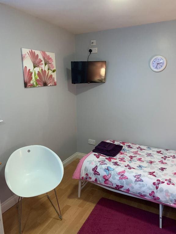 Standard Twin Room with Garden View room - Image 1