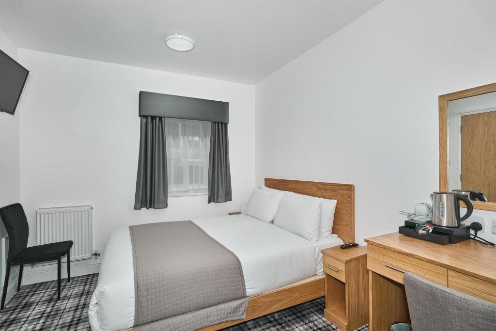 Standard Double Room - Non-Smoking room - Image 2