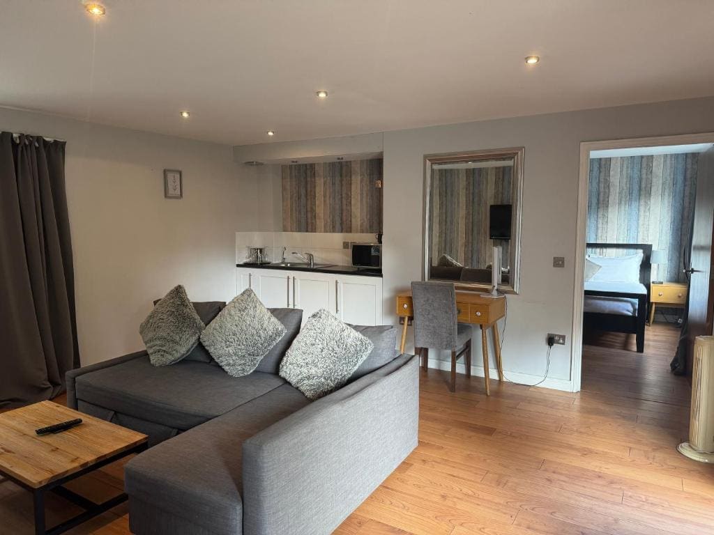 Suite room - Image 2