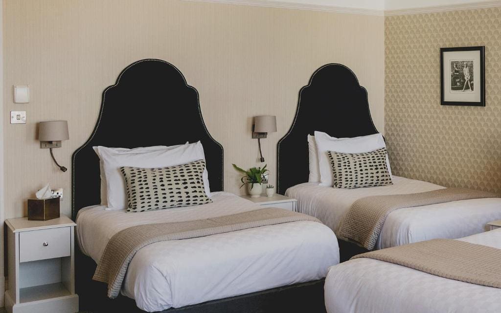 Superior Twin Room room - Image 1