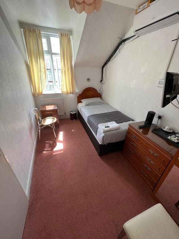 Standard Double Room room - Image 3