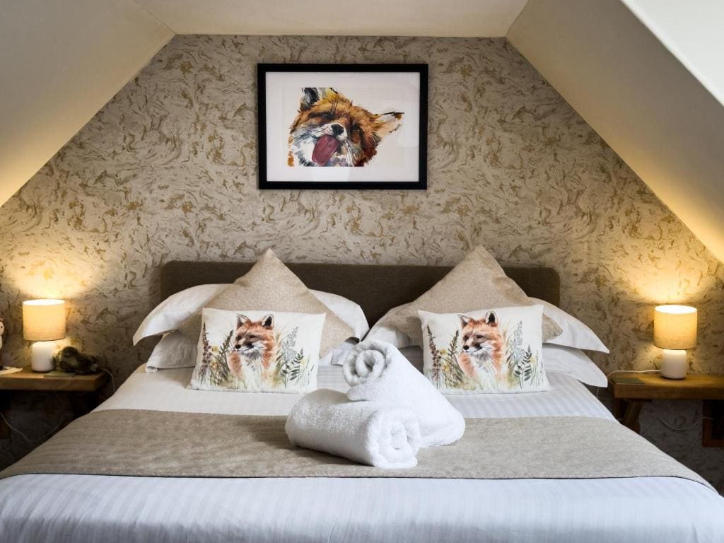 Double Ensuite attic room room - Image 1