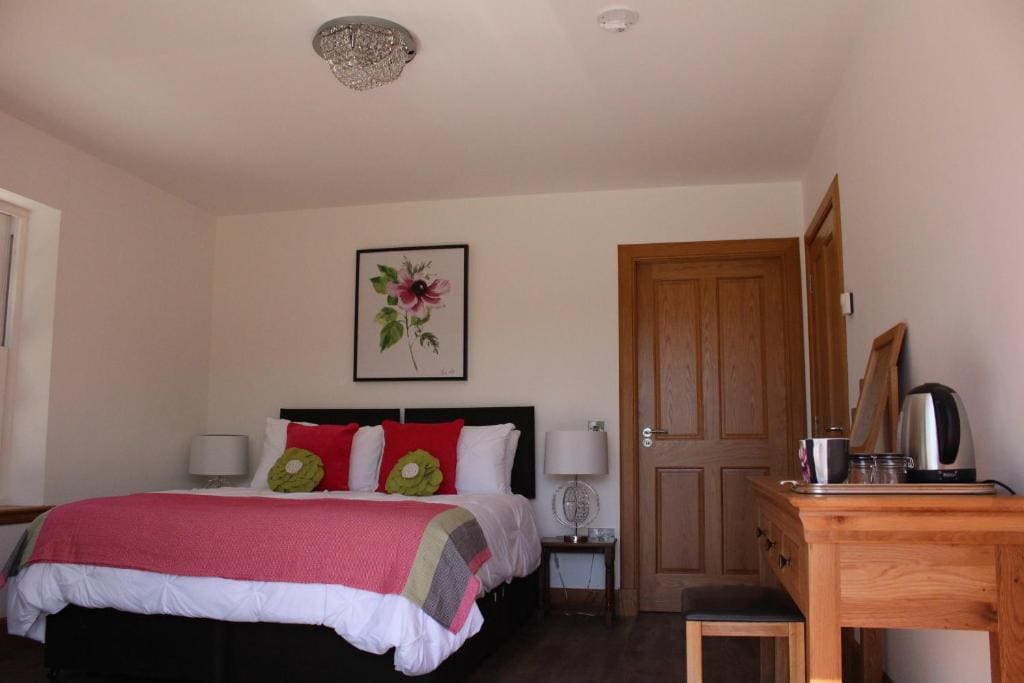 Deluxe Double or Twin Room with Garden View room - Image 1