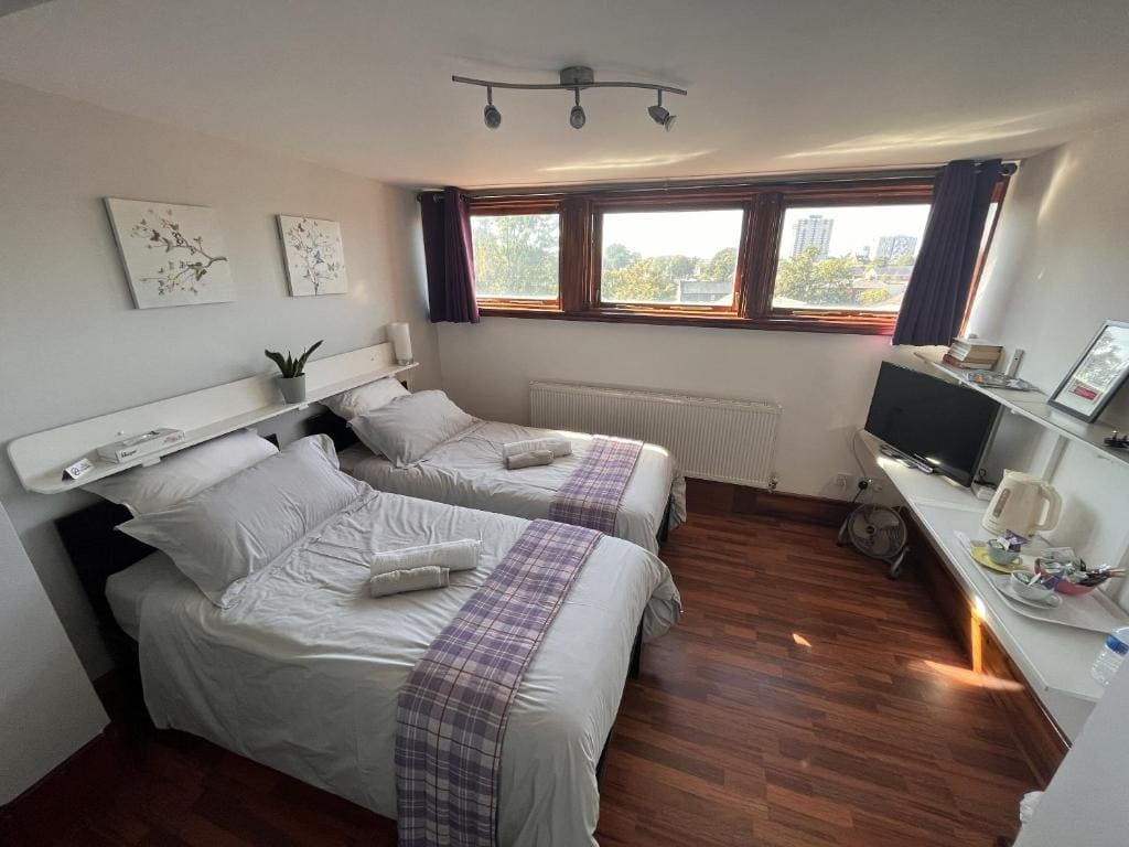 Standard Twin Room room - Image 2