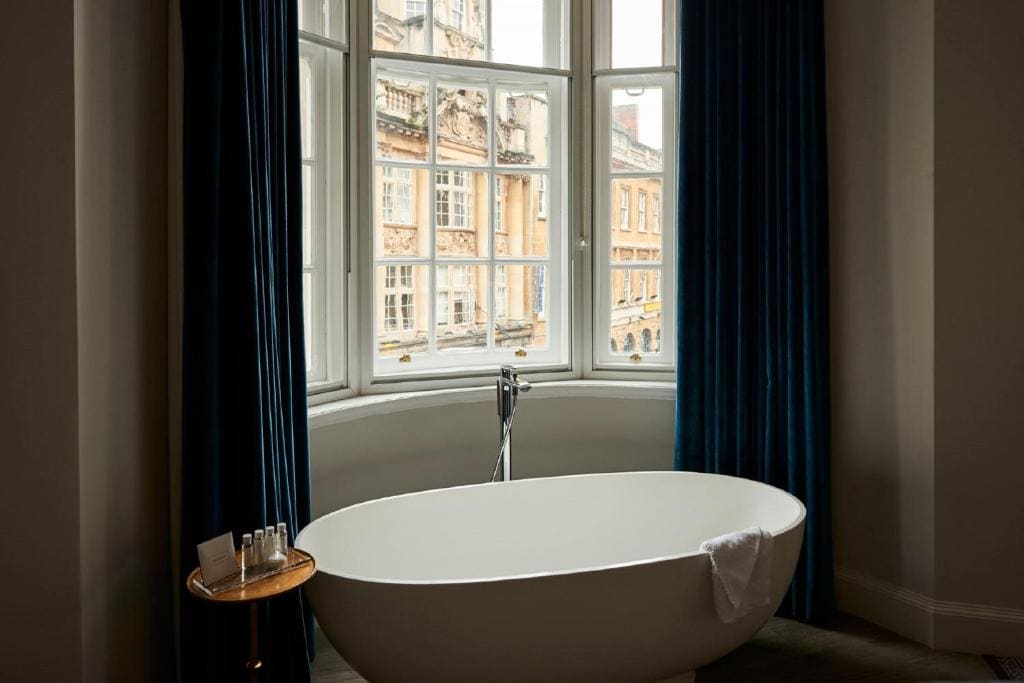 Corner Suite room - Image 2