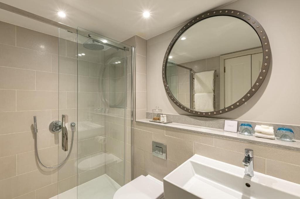 Standard Double Room room - Image 3