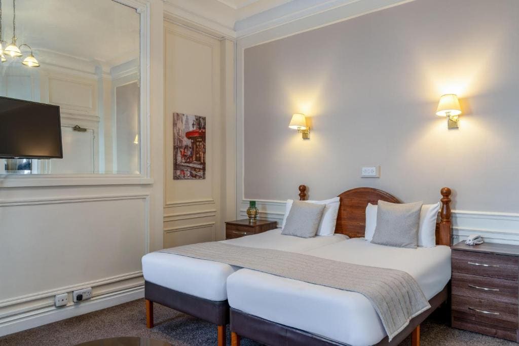 Standard Double or Twin Room room - Image 1