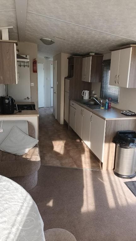Caravan room - Image 1