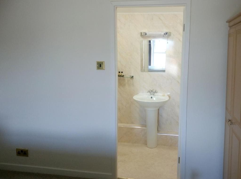 Triple Room with Sea and Mountain View room - Image 3