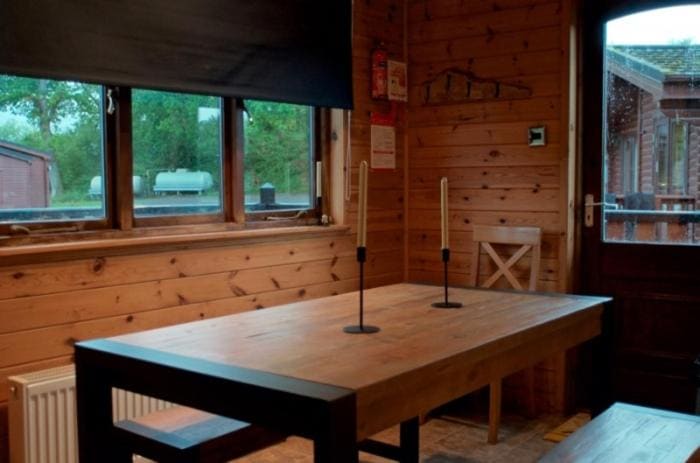 Three-Bedroom Chalet room - Image 2