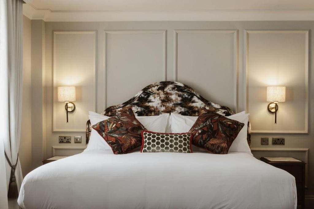 Mews Deluxe room - Image 2