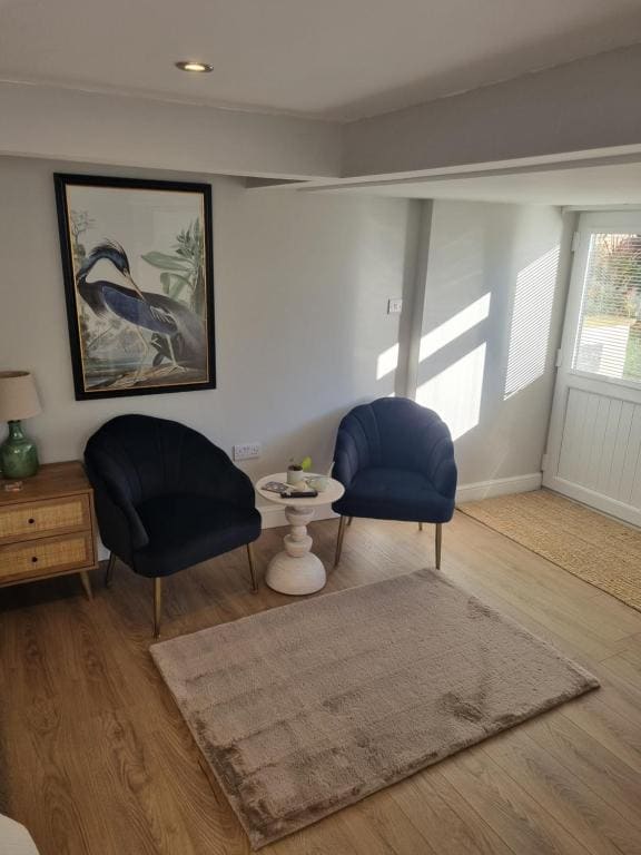 Deluxe Double Room with Shower room - Image 1