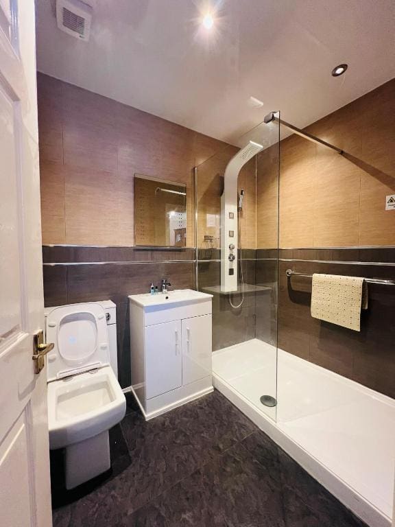 Standard Twin Room room - Image 3